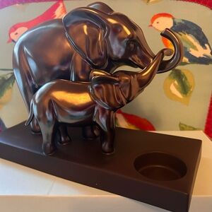 PartyLite “Magestic Pride” Elephant and Baby Tealight Holder